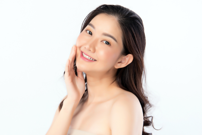 平行二重は華やかな印象に！自分に合った二重を手に入れよう